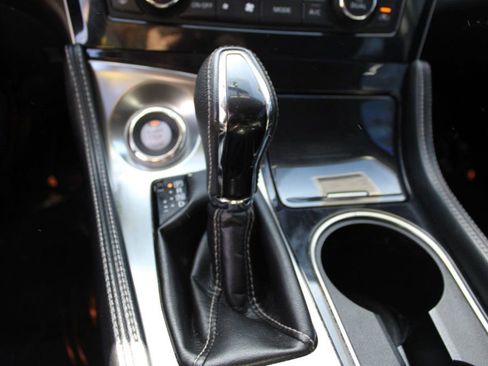 Used 2016 Nissan Maxima 3.5 SV image 19