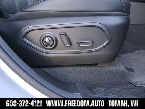 Used 2025 Jeep Grand Cherokee L Limited w/ Trailer Tow Package AWD/4WD image 31