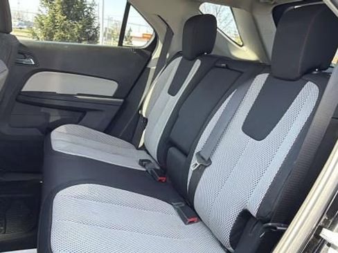 Used 2017 Chevrolet Equinox LT w/ Driver Confidence Package II AWD/4WD image 23