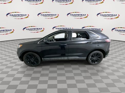 Used 2021 Ford Edge Titanium image 5