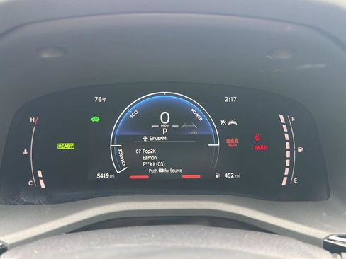 Used 2025 Toyota Camry SE FWD image 22