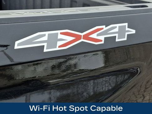 Used 2024 Chevrolet Silverado 1500 LT image 33