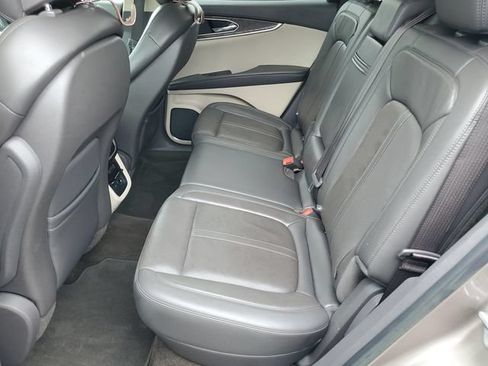 Used 2019 Lincoln Nautilus Reserve FWD image 22