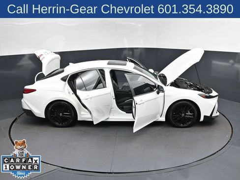 Used 2025 Toyota Camry SE w/ Multimedia Upgrade Package FWD image 50