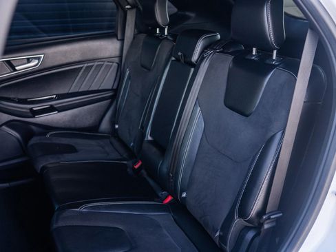 Used 2019 Ford Edge ST image 23