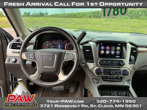 Used 2016 GMC Yukon XL Denali w/ Open Road Package AWD/4WD image 12