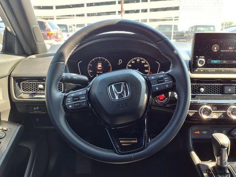 Used 2025 Honda Civic Sport image 13