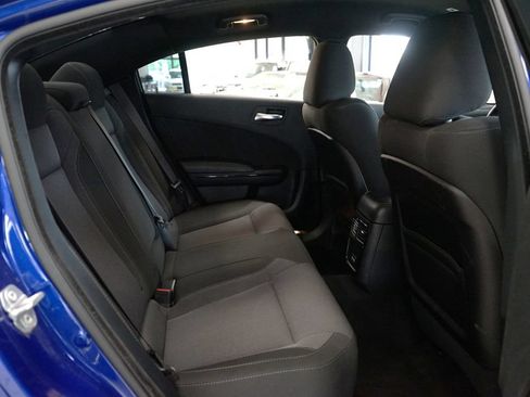 Used 2019 Dodge Charger SXT w/ Blacktop Package AWD/4WD image 13