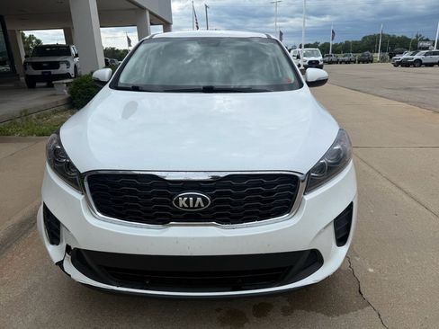 Used 2020 Kia Sorento LX AWD/4WD image 3