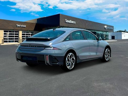 New 2025 Hyundai Ioniq 6 SEL image 8