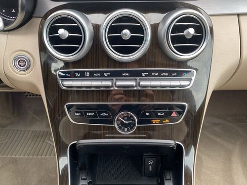 Used 2019 Mercedes-Benz C 300 4MATIC Cabriolet image 10