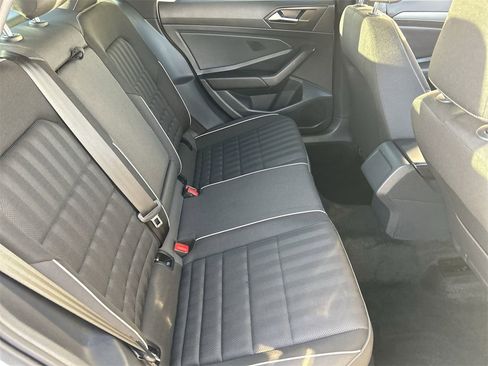 Certified 2023 Volkswagen Jetta Sport image 10