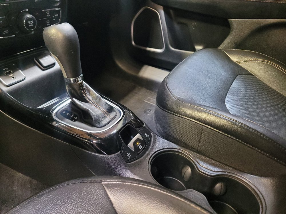 Used 2018 Jeep Compass Limited w/ Navigation Group FWD image 26