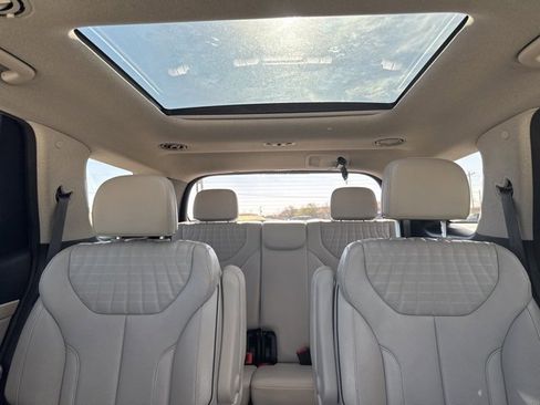 Used 2024 Hyundai Palisade Limited image 9