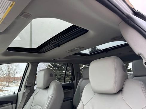 Used 2016 Buick Enclave Leather image 10