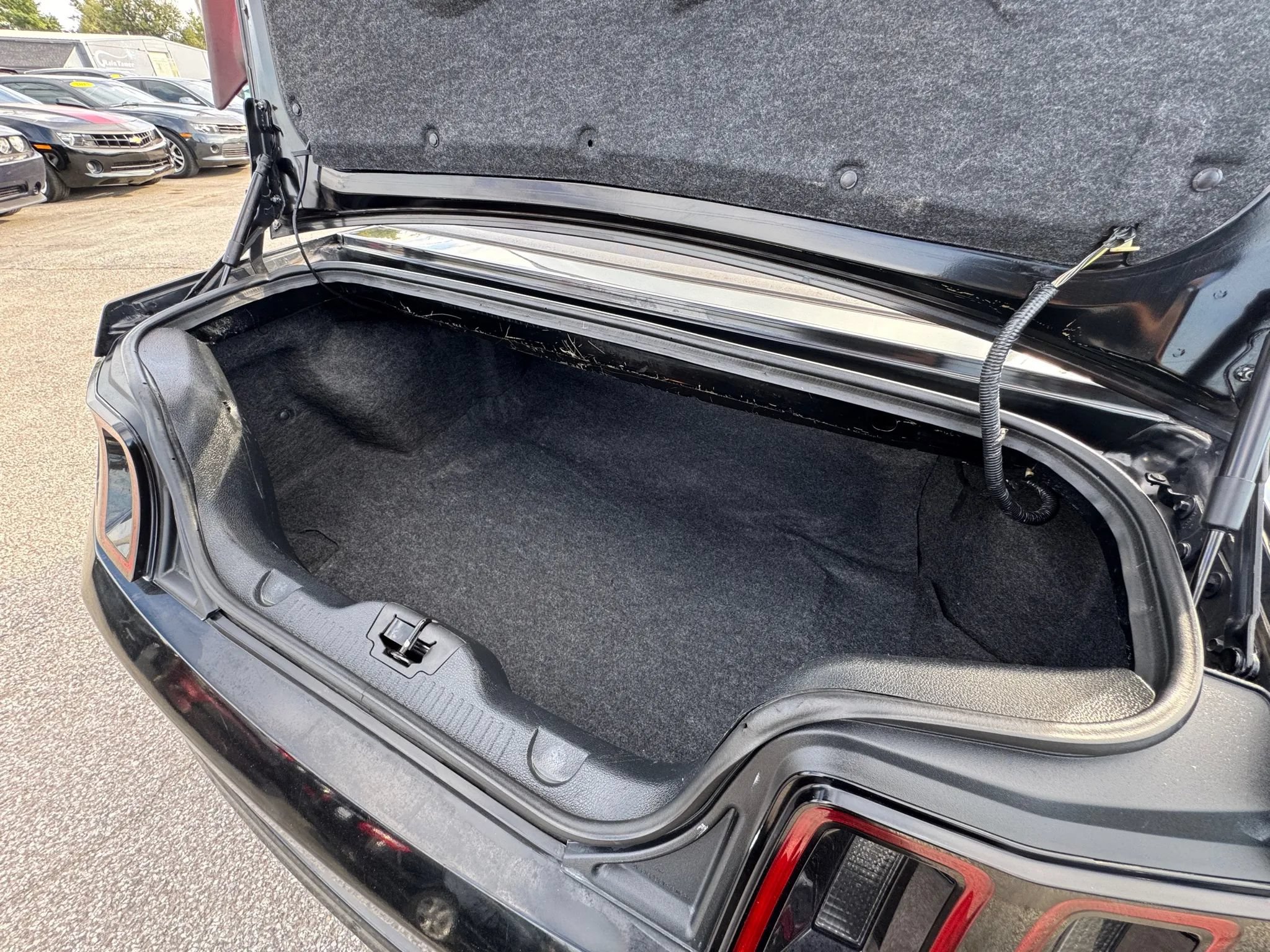 Used 2014 Ford Mustang Convertible RWD image 28