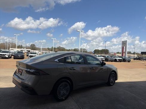 New 2026 Nissan Sentra SV FWD image 4