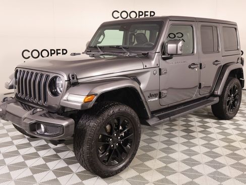 Used 2021 Jeep Wrangler Unlimited Sahara AWD/4WD image 11