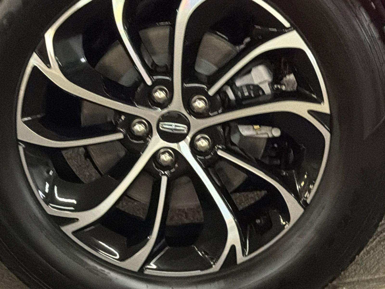 New 2026 Lincoln Nautilus Premier AWD/4WD image 4
