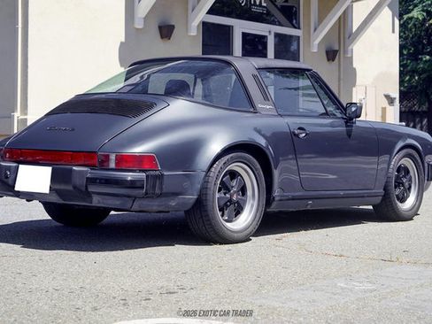 Used 1987 Porsche 911 Carrera RWD image 19