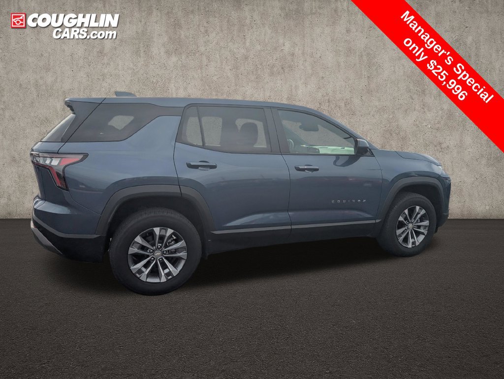 Used 2026 Chevrolet Equinox LT w/ Safety and Technology Package FWD image 8