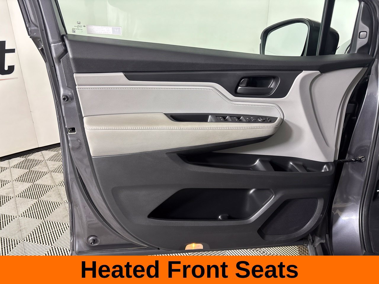 Used 2018 Honda Odyssey EX image 9