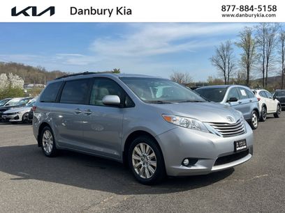 Used 2017 Toyota Sienna XLE
