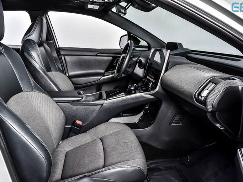 Used 2024 Toyota bZ4X XLE w/ Weather Package image 25