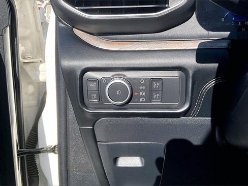 Used 2022 Ford Explorer Platinum w/ Technology Package image 28