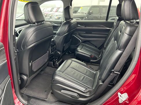 Used 2021 Jeep Grand Cherokee L Limited image 12