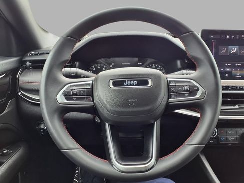 Certified 2025 Jeep Compass Trailhawk AWD/4WD image 15