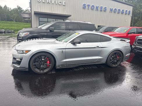Used 2021 Ford Mustang Shelby GT500 RWD image 4