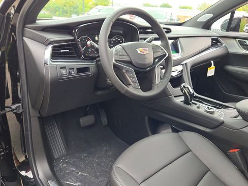 New 2025 Cadillac XT5 Premium Luxury w/ LPO, Blue Accent Package image 24