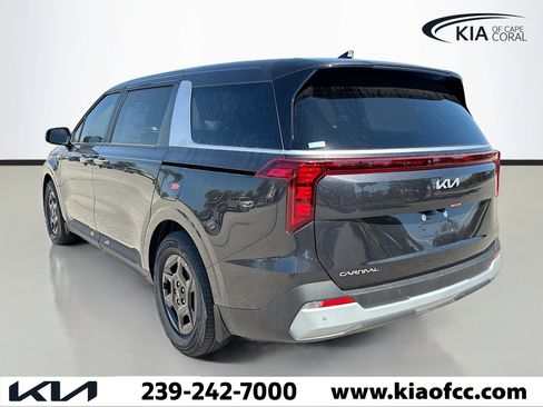 New 2026 Kia Carnival image 3