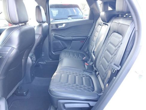 Certified 2023 Ford Escape Platinum w/ Premium Technology Package image 10