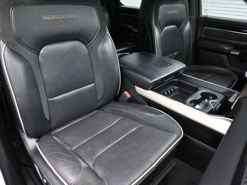 Used 2019 RAM 1500 Laramie w/ Sport Appearance Package image 40