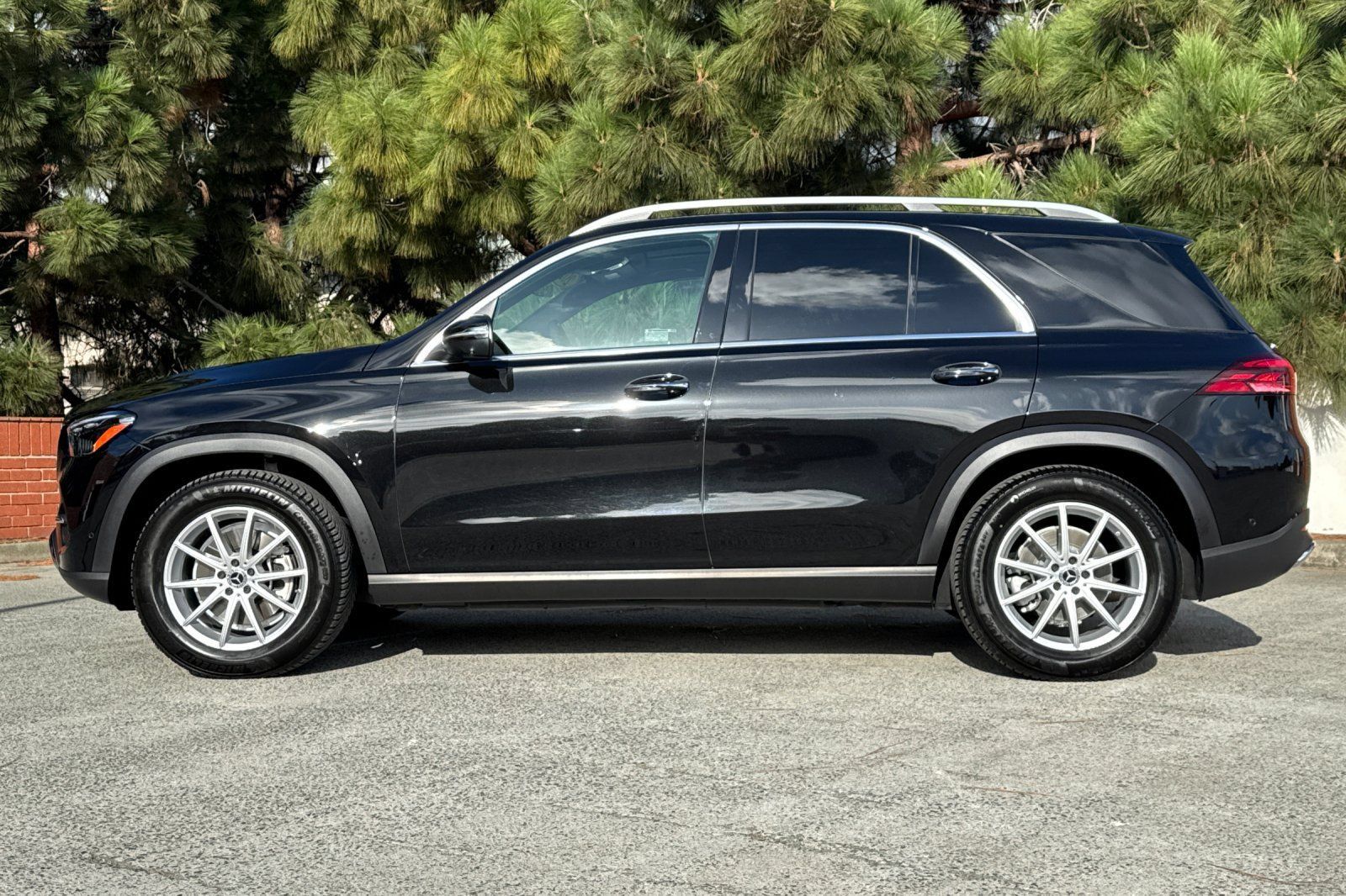 Certified 2026 Mercedes-Benz GLE 350 4MATIC image 7