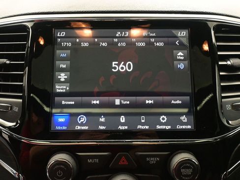 Used 2020 Jeep Grand Cherokee Limited w/ Luxury Group II image 7