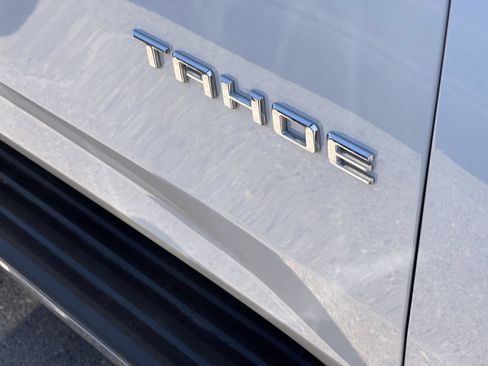 Used 2023 Chevrolet Tahoe LT w/ Luxury Package AWD/4WD image 4