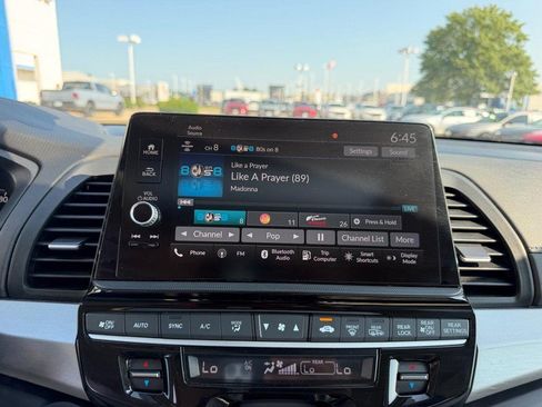 Used 2025 Honda Odyssey EX-L image 17
