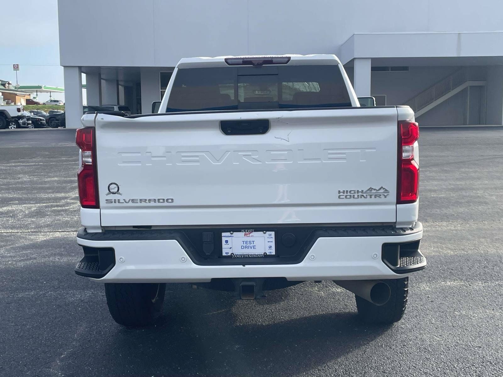 Used 2023 Chevrolet Silverado 2500 High Country w/ Technology Package AWD/4WD image 4