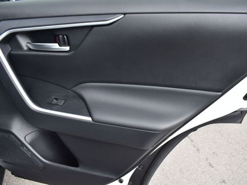 Certified 2025 Toyota RAV4 XLE image 22