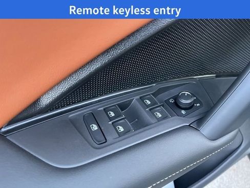 New 2026 Volkswagen Tiguan SEL R-Line image 8