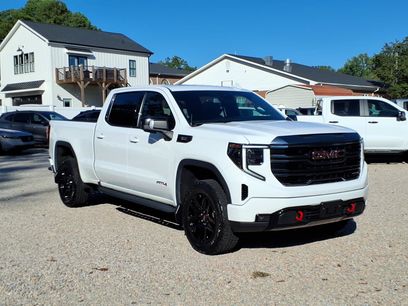 Used 2022 GMC Sierra 1500 AT4 w/ AT4 Preferred Package