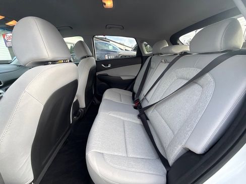 Used 2023 Hyundai Kona SE w/ Cargo Package image 20