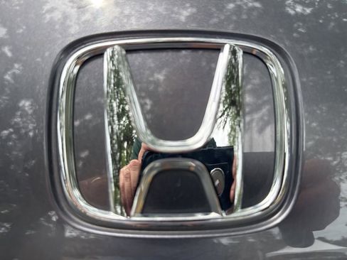 Used 2024 Honda HR-V LX image 36