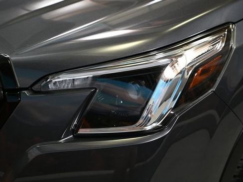 Used 2023 Subaru Forester Premium AWD/4WD image 15