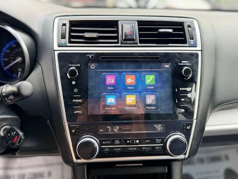 Used 2018 Subaru Outback 2.5i Premium image 43