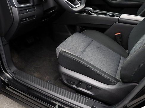 Used 2023 Nissan Rogue SV image 22