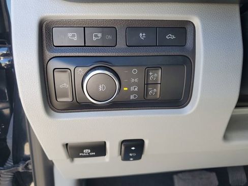 Certified 2024 Ford F450 Limited w/ FX4 Off-Road Package image 19